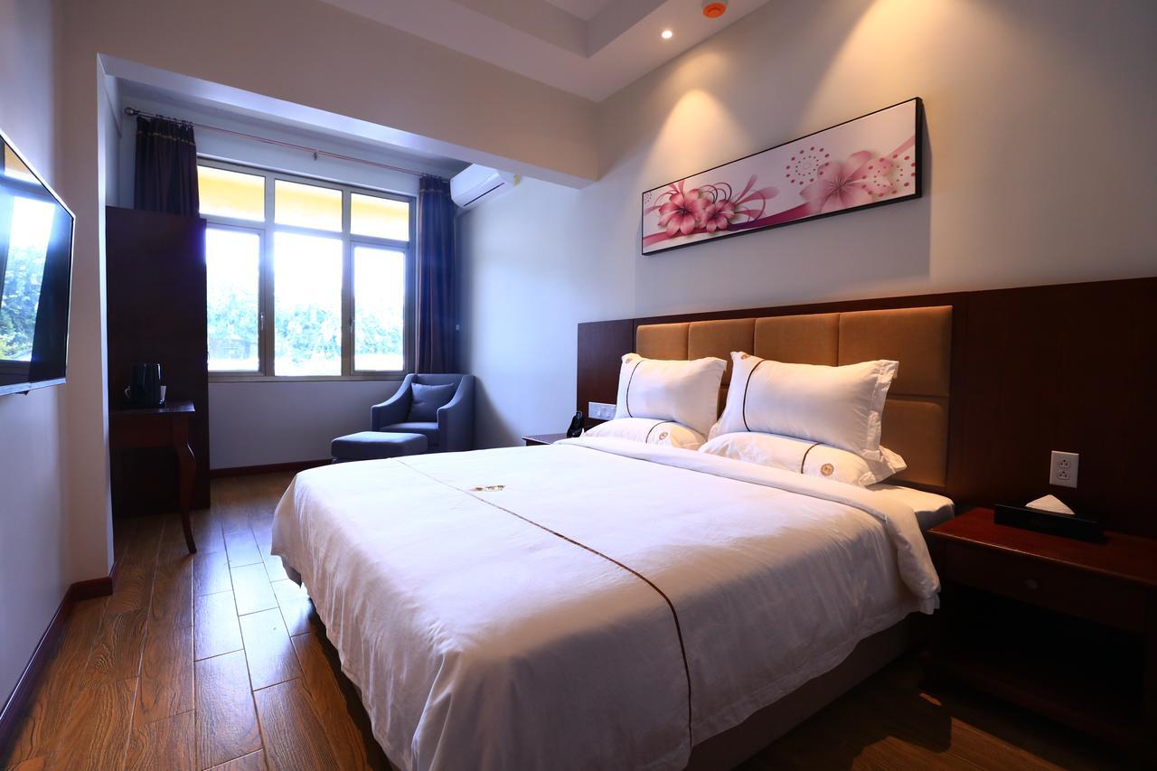 Tf Seaside Hotel Garapan Exterior photo